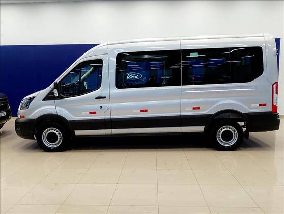 FORD TRANSIT 2.0 ECOBLUE DIESEL MINIBUS 14+1 L3H2 AUTOMÁTICO FORD TRANSIT 2.0 ECOBLUE DIESEL MINIBUS 14+1 L3H2 AUTOMÁTICO